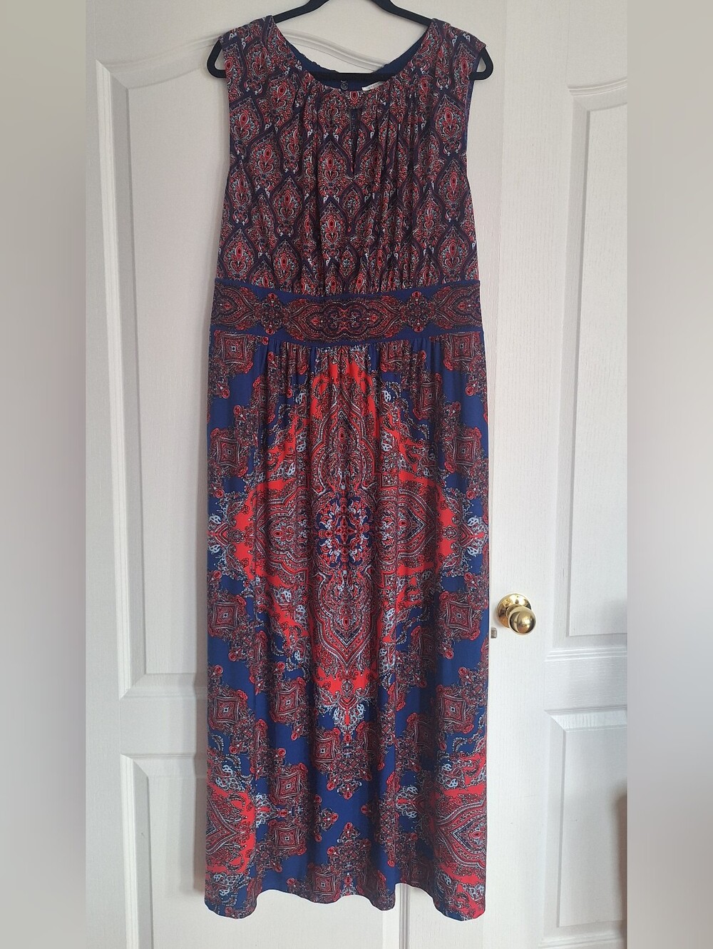 London Times Navy and Red Paisley Maxi Skirt